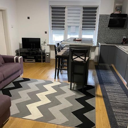 Superbe Appartement Au Rdc Avec Parking Gratuit Villerupt Exterior photo