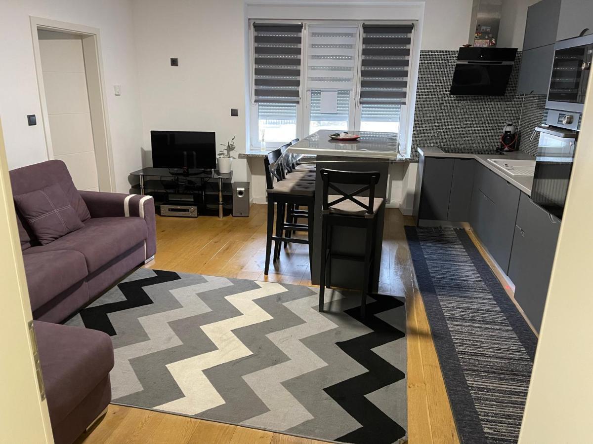 Superbe Appartement Au Rdc Avec Parking Gratuit Villerupt Exterior photo